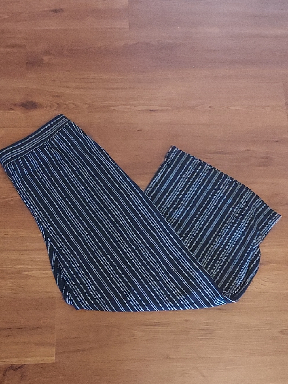 Adrianna Papell Navy Gauchos with White Pinstripes